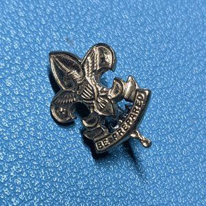 Vintage Boy Scouts of America Fleur-de-lis pin